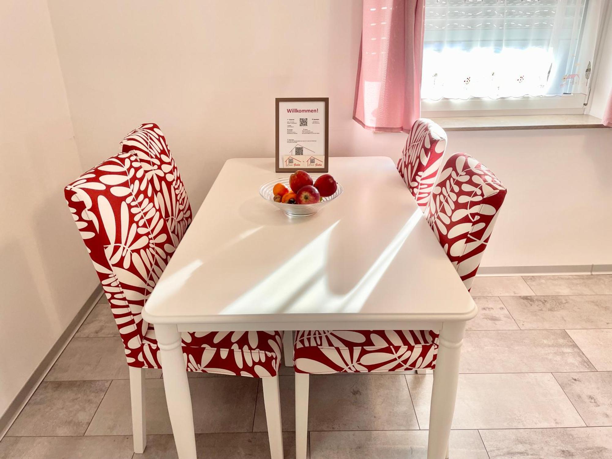 Casa Giulia 2 Zimmer Nahe Giessen, Kueche, Bad, Wlan, Parkplatz Krofdorf-Gleiberg Kültér fotó